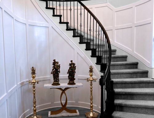 Wainscoting – Curved Staircase